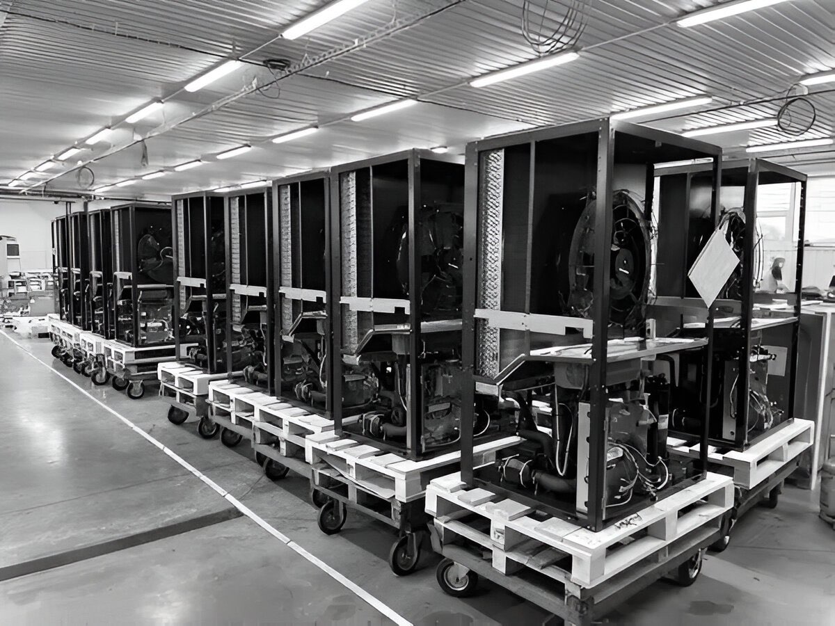 Výrobní hala HOTJET 1